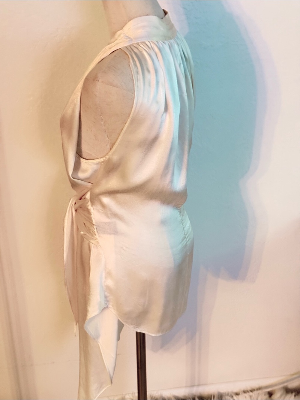Elizabeth and James 100% Silk Satin Halter Wrap Blouse Cream/Off-Wht M Romantic - Picture 9 of 12